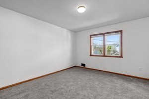 16. Upper bedroom.jpg