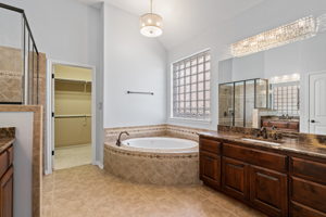 4705 Mont Blanc Dr, Austin, TX 78738, USA Photo 14