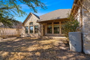 4705 Mont Blanc Dr, Austin, TX 78738, USA Photo 27