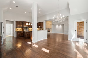 4705 Mont Blanc Dr, Austin, TX 78738, USA Photo 8