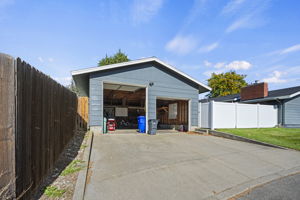  Photo 45