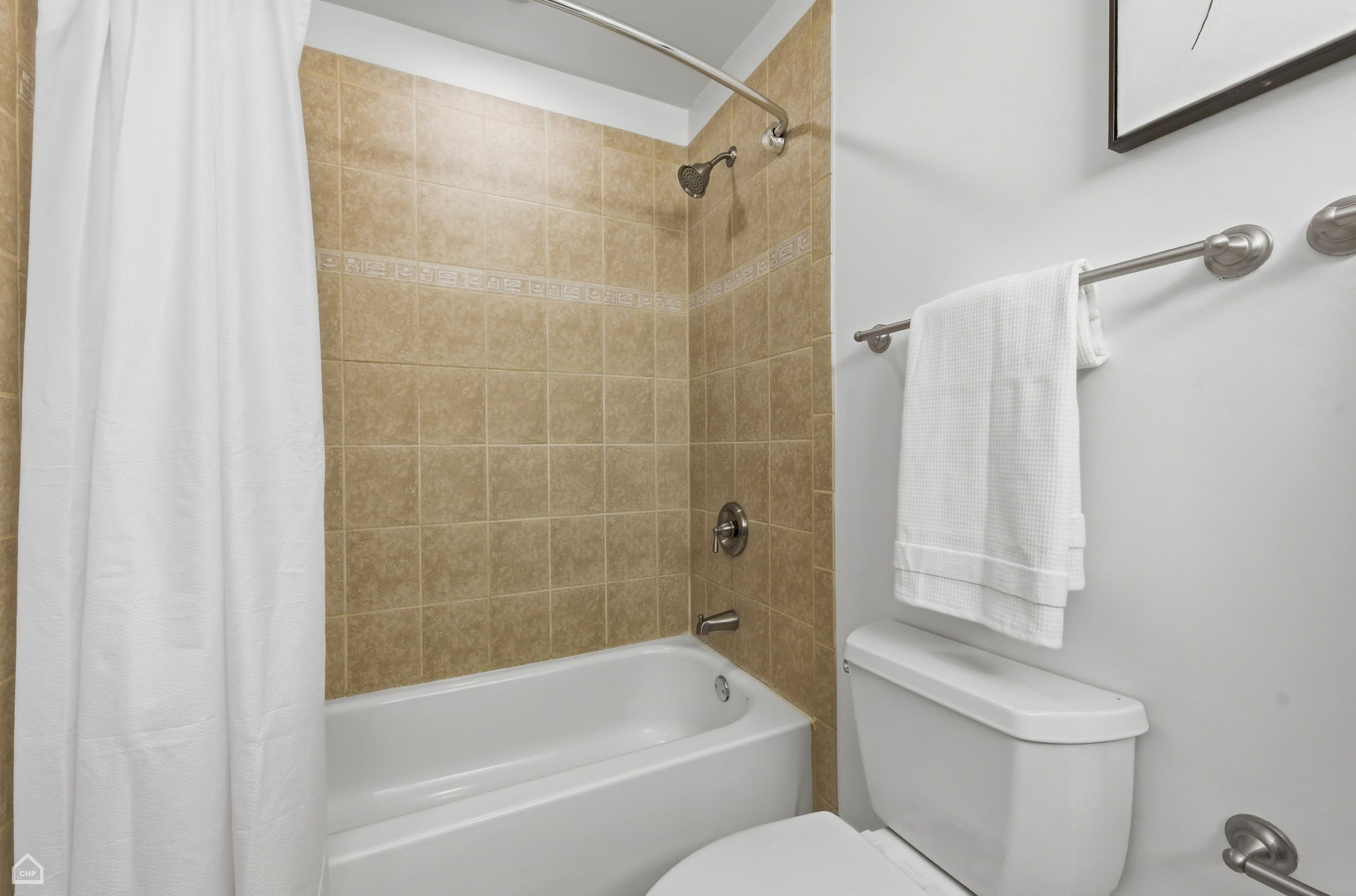 4705 S Champlain Ave 404 - Karen Biazar_021