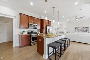 4705 S Champlain Ave 404 - Karen Biazar_003