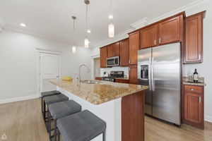 4705 S Champlain Ave 404 - Karen Biazar_004