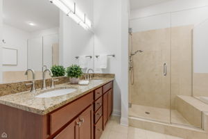 4705 S Champlain Ave 404 - Karen Biazar_018