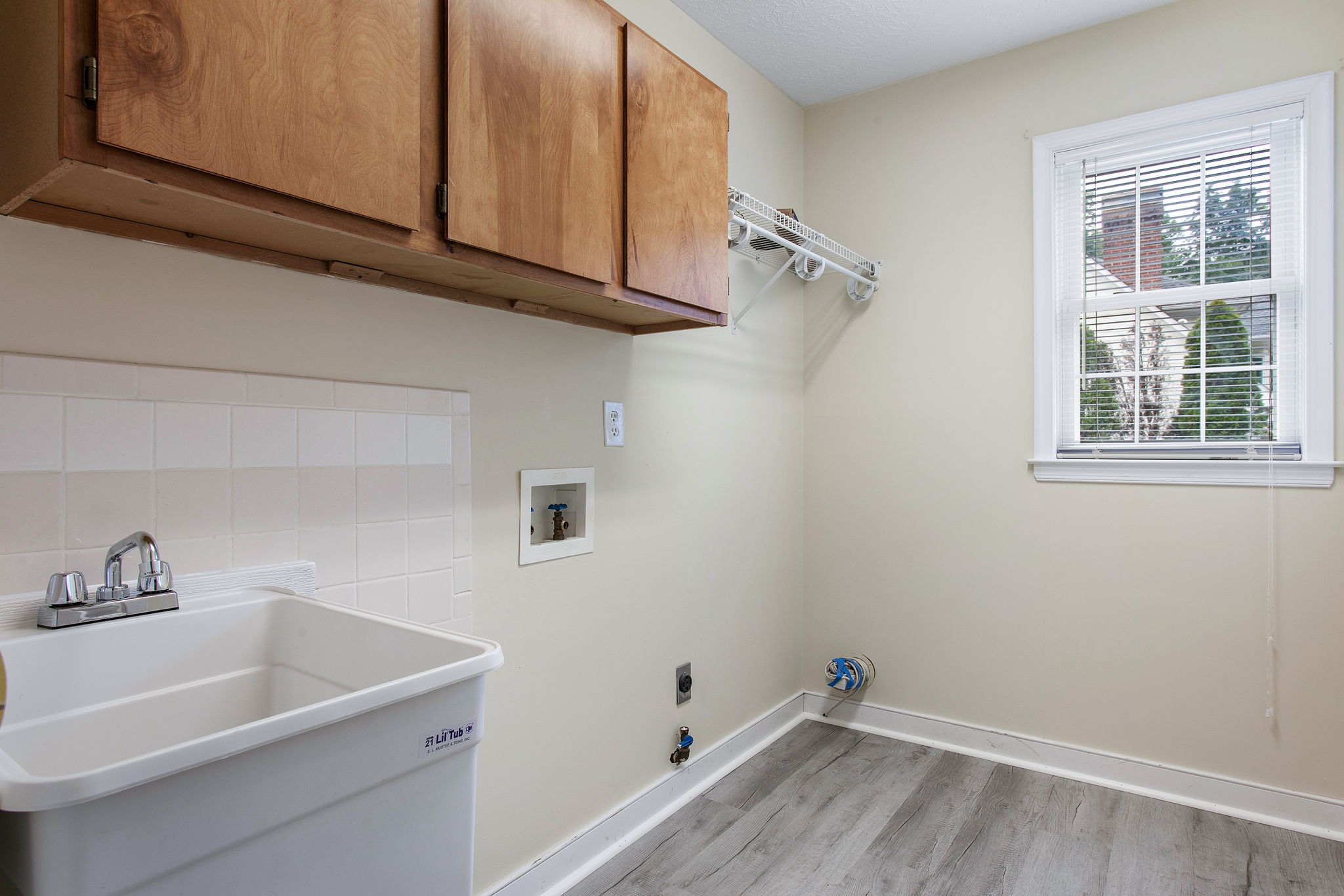 20-Laundry Room