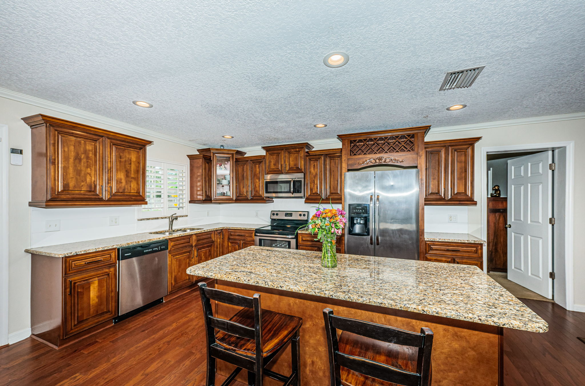 Kitchen 2-4
