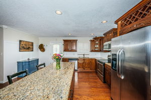 Kitchen 5-2