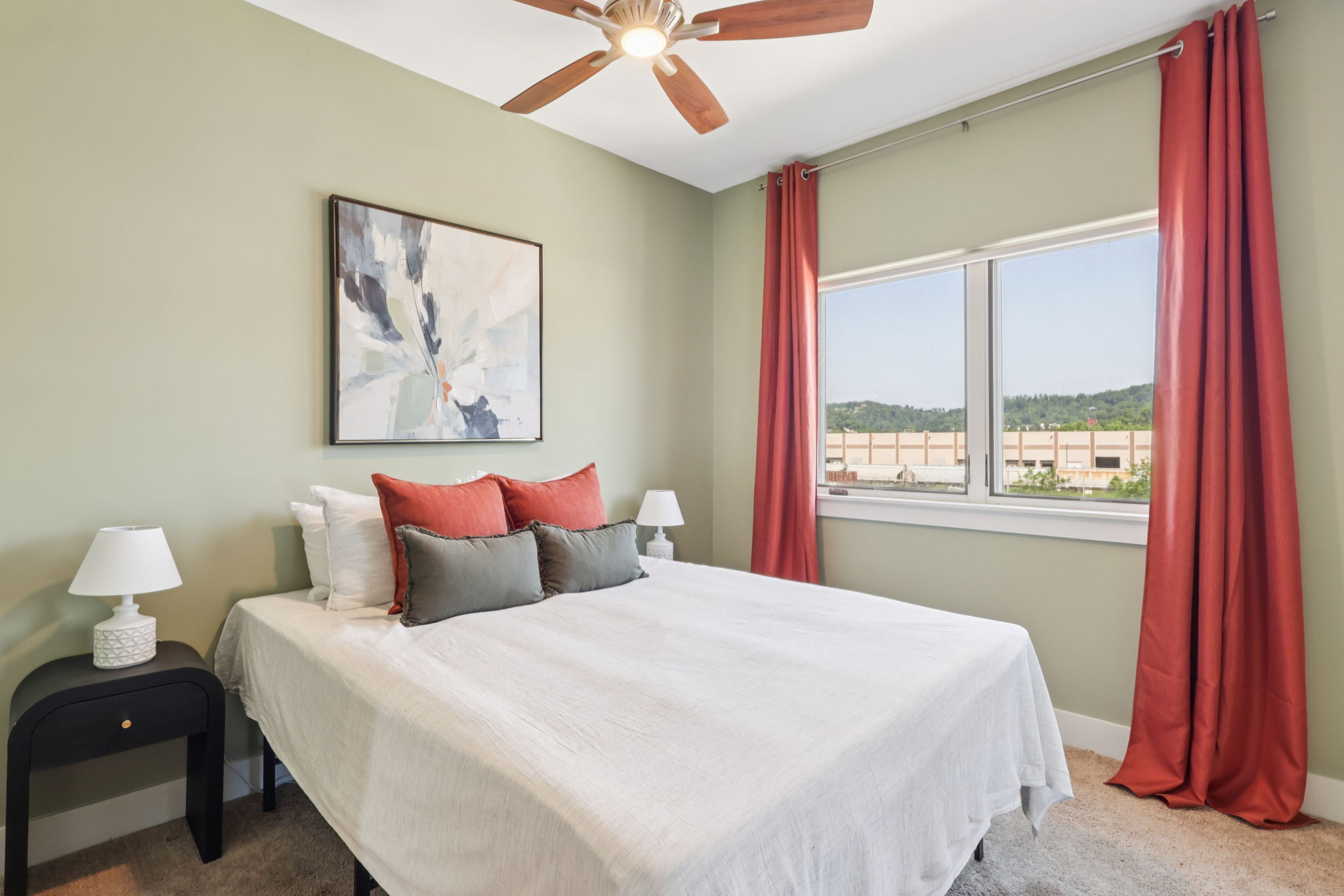 Hatfield St-1206-023