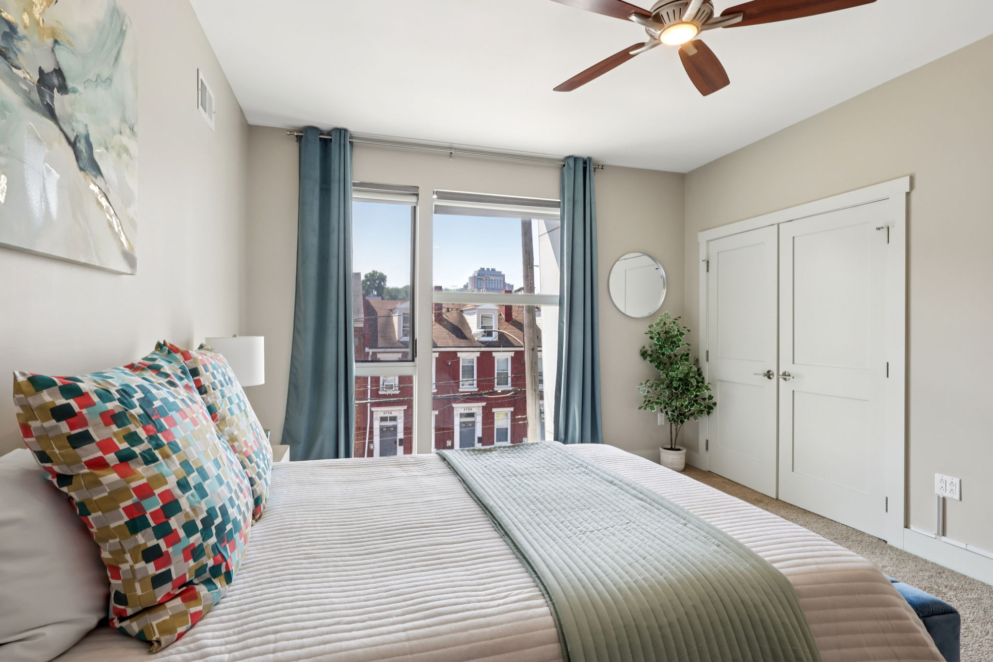 Hatfield St-1206-028