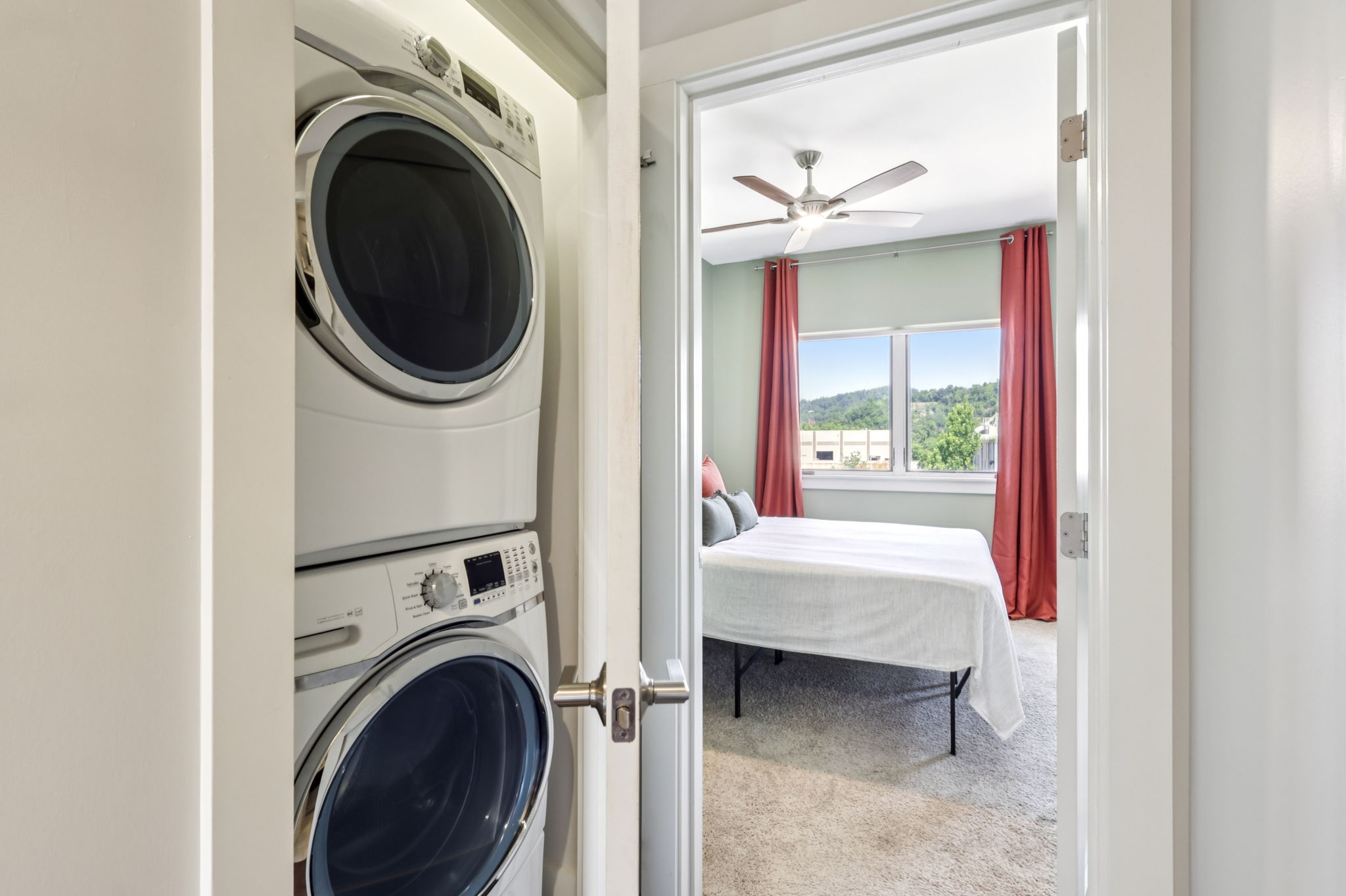 Hatfield St-1206-038