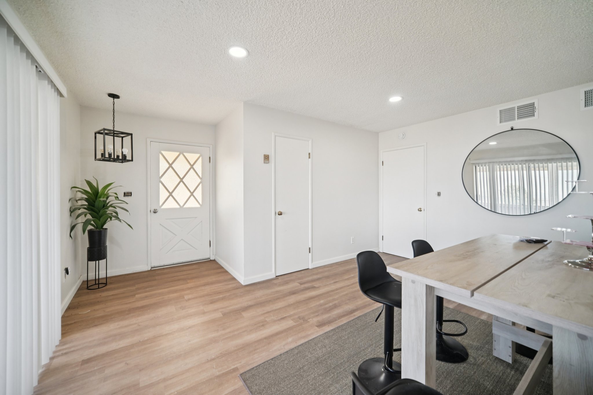 Kings Canyon Rd-S0702-004.jpg