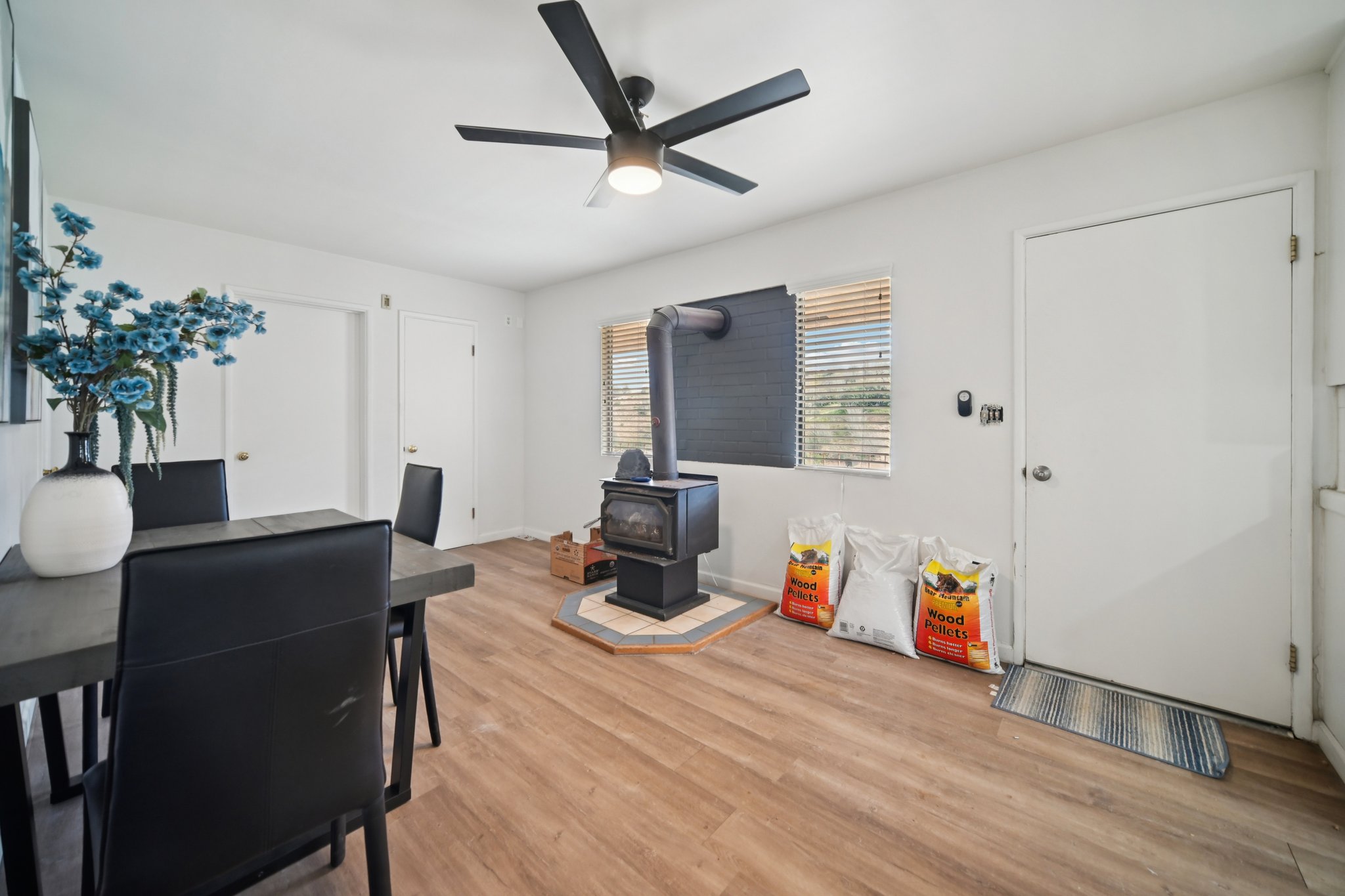 Kings Canyon Rd-S0702-008.jpg