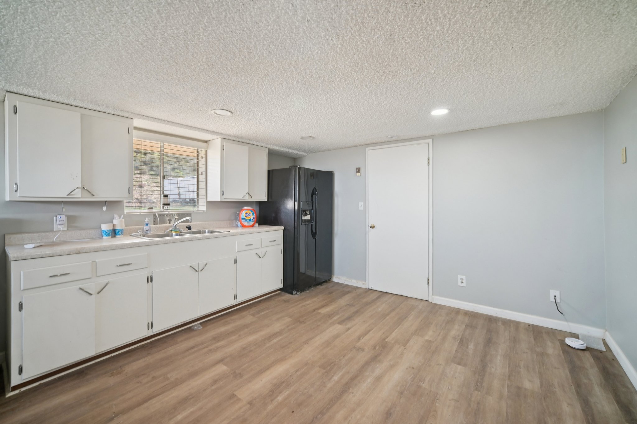 Kings Canyon Rd-S0702-029.jpg