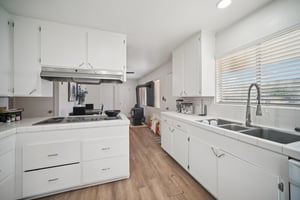 Kings Canyon Rd-S0702-012.jpg