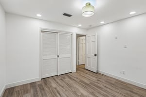 W Neptune St-S0807-025.jpg