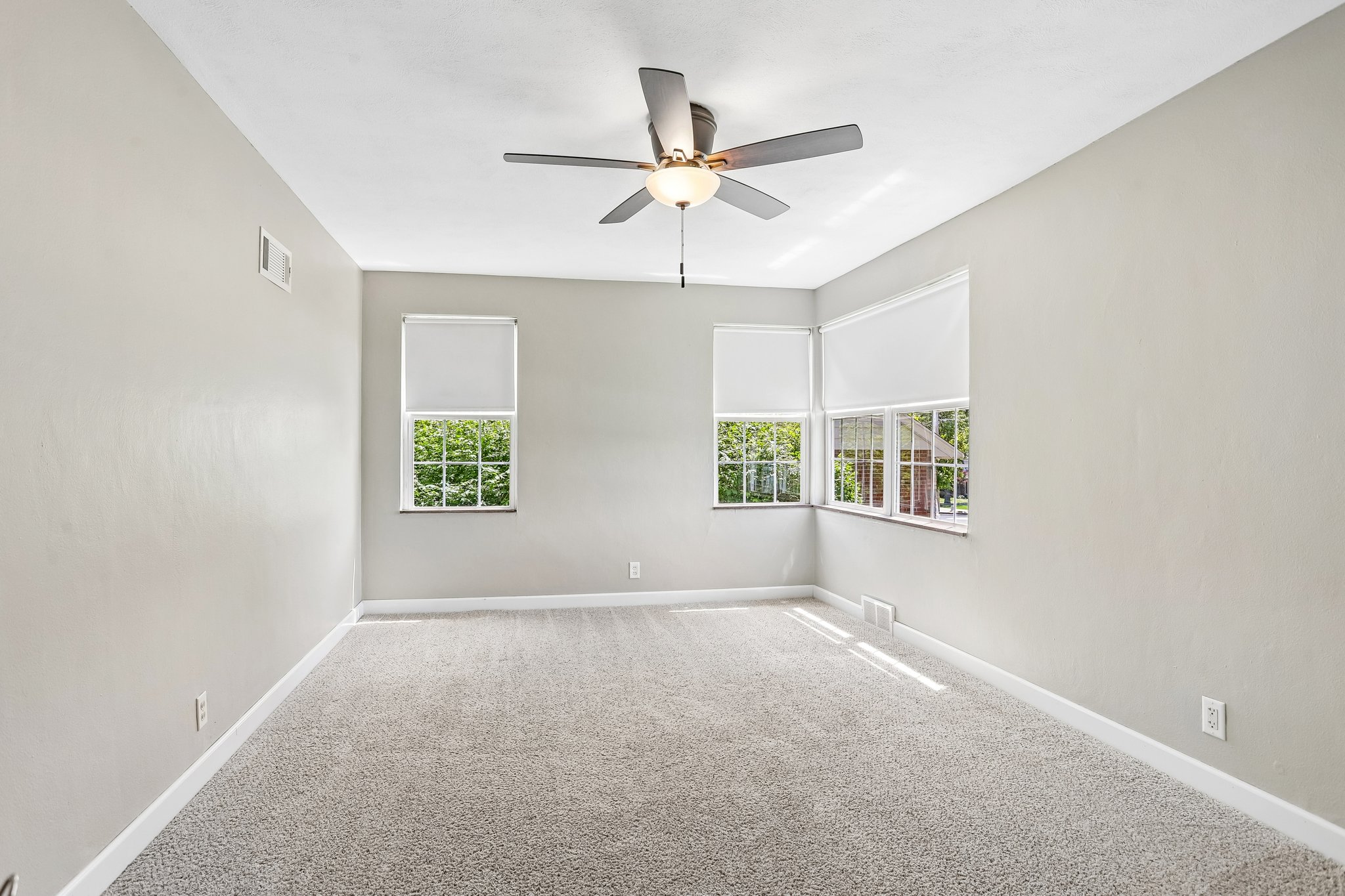Theiss Rd-S0705-021.jpg