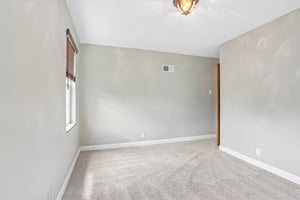Theiss Rd-S0705-020.jpg