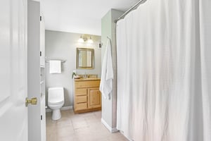 Theiss Rd-S0705-024.jpg