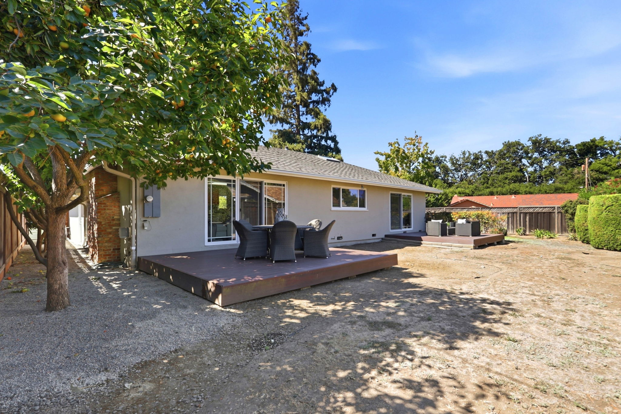 040_F8_471 Lowell Dr