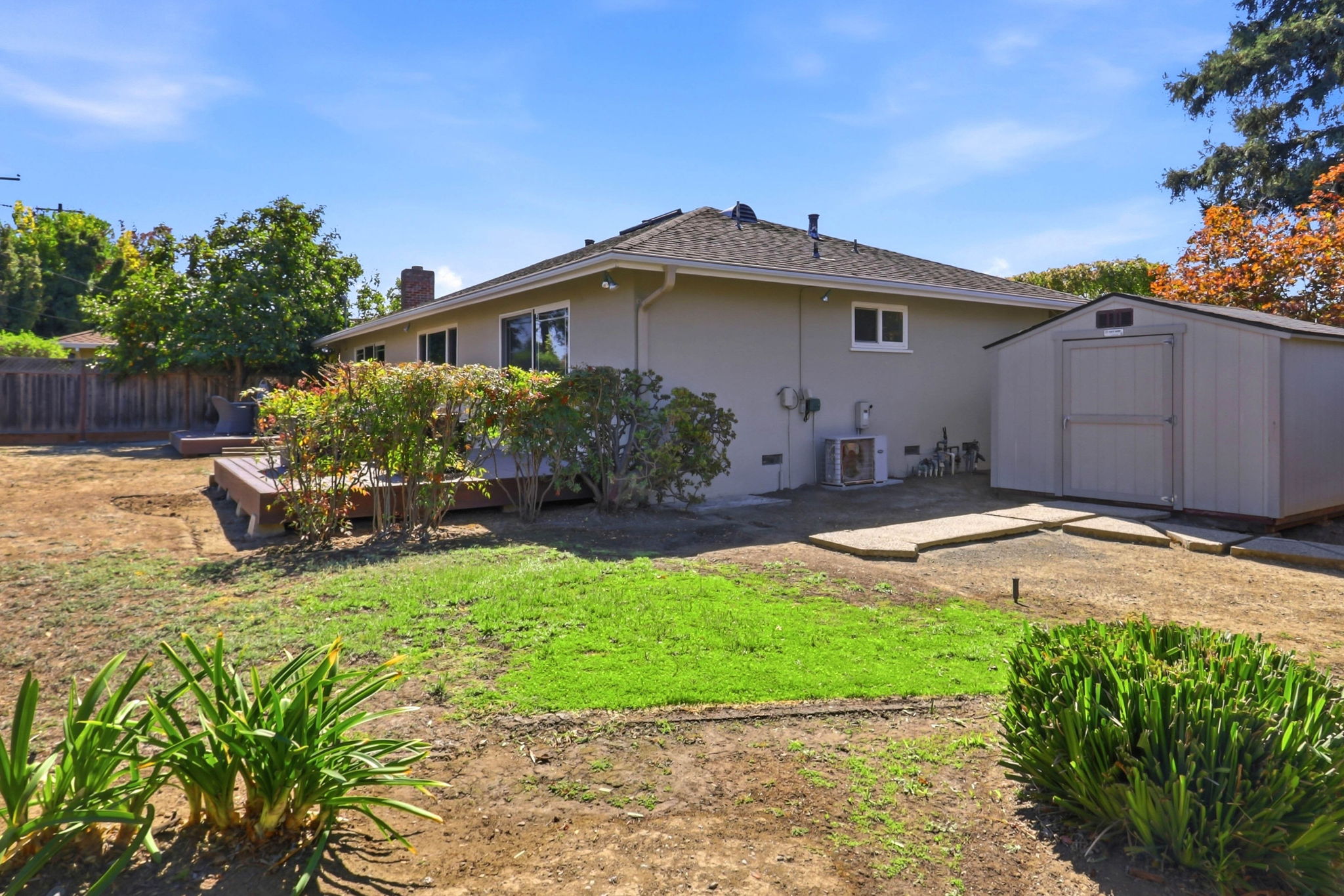 043_F8_471 Lowell Dr