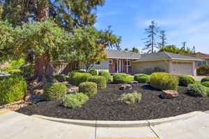 002_F8_471 Lowell Dr