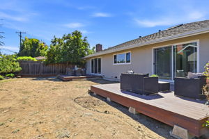 041_F8_471 Lowell Dr