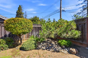 042_F8_471 Lowell Dr