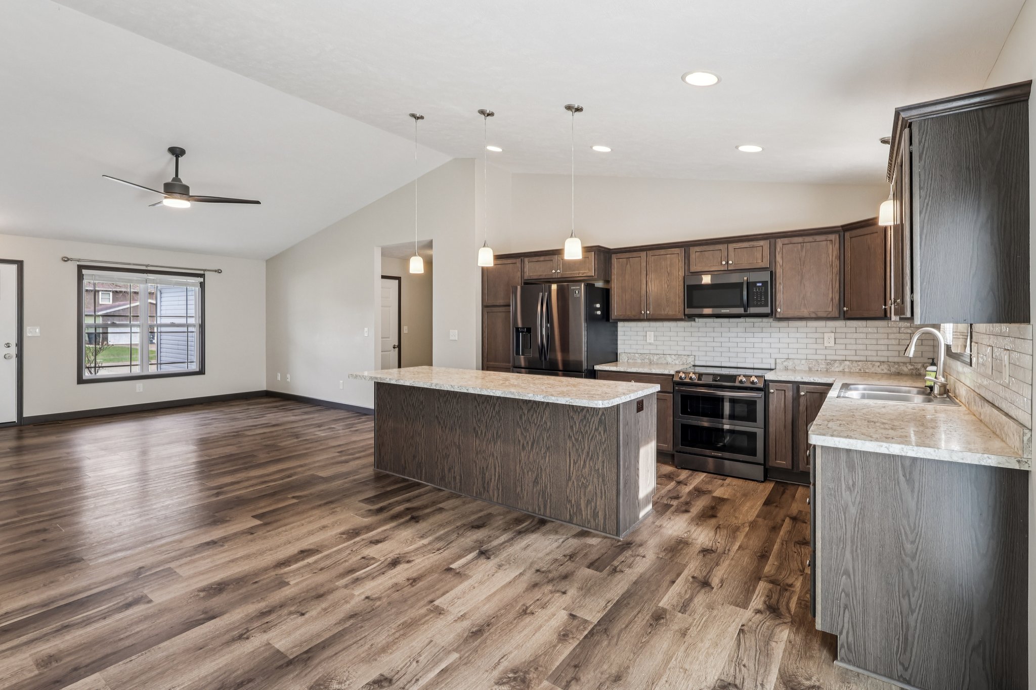 Tulip Trail-S0104-015.jpg