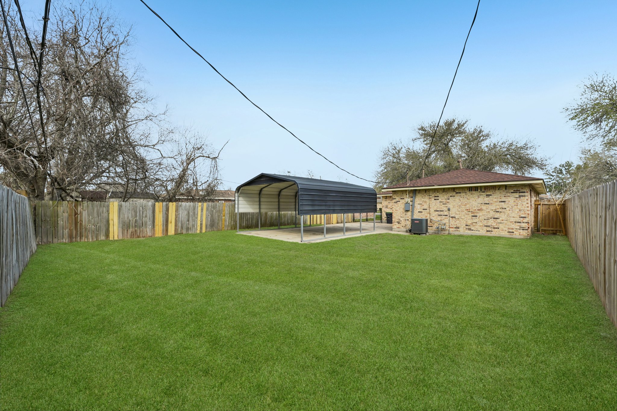 Pine St-L2102-036.jpg