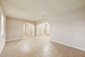 Pine St-L2102-009.jpg