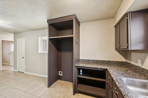 Pine St-L2102-018.jpg