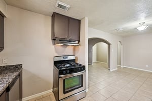 Pine St-L2102-019.jpg