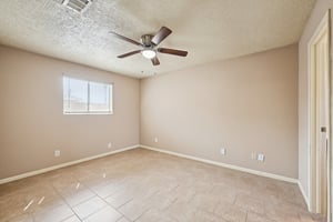 Pine St-L2102-020.jpg