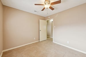 Pine St-L2102-030.jpg