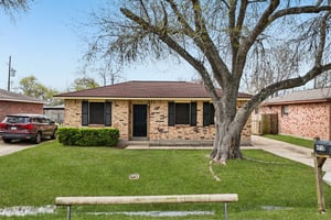 Pine St-L2102-042.jpg