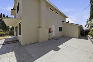  Photo 44