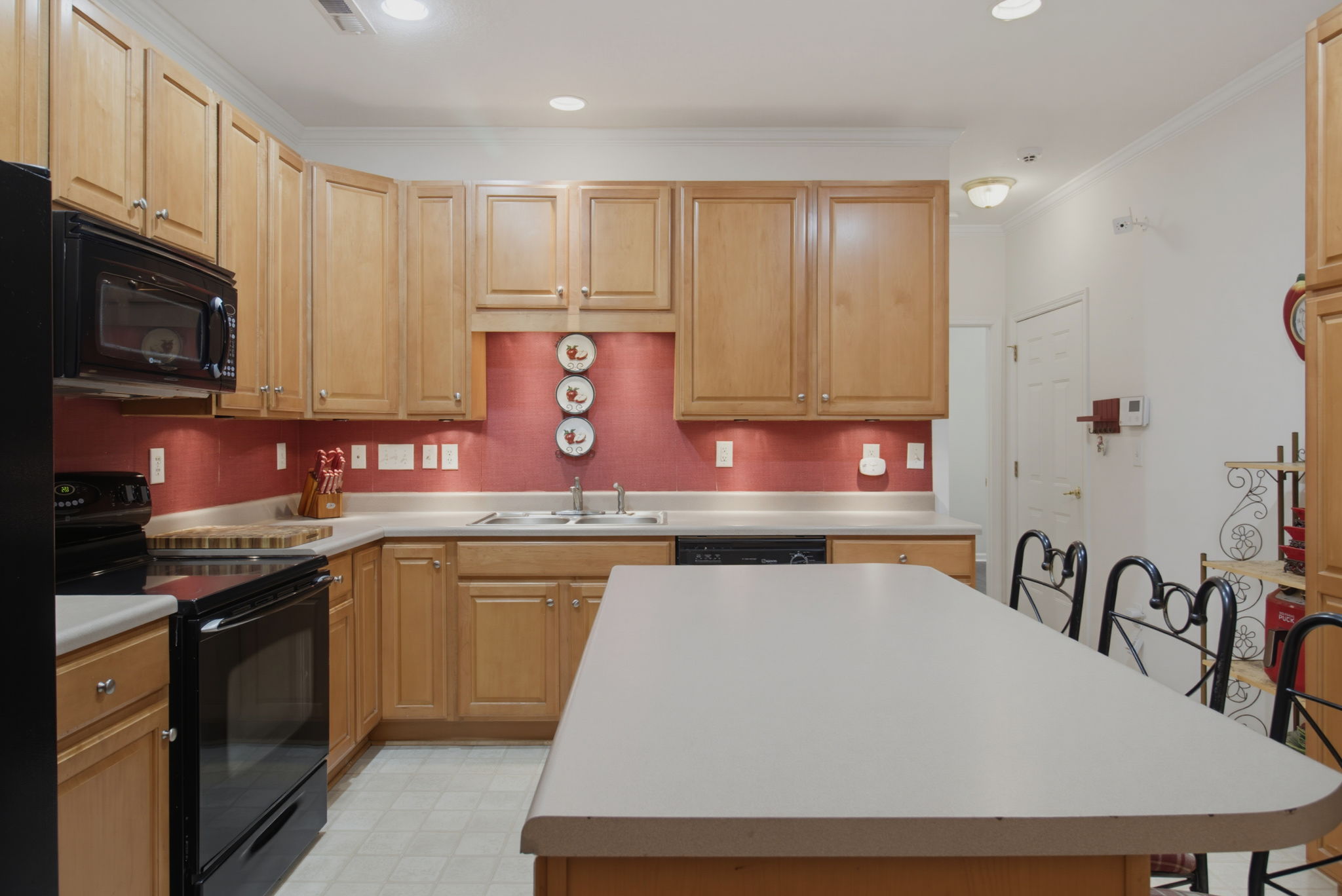 4711 Hanberry Dr-24