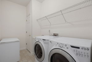 4711 Hanberry Dr-33
