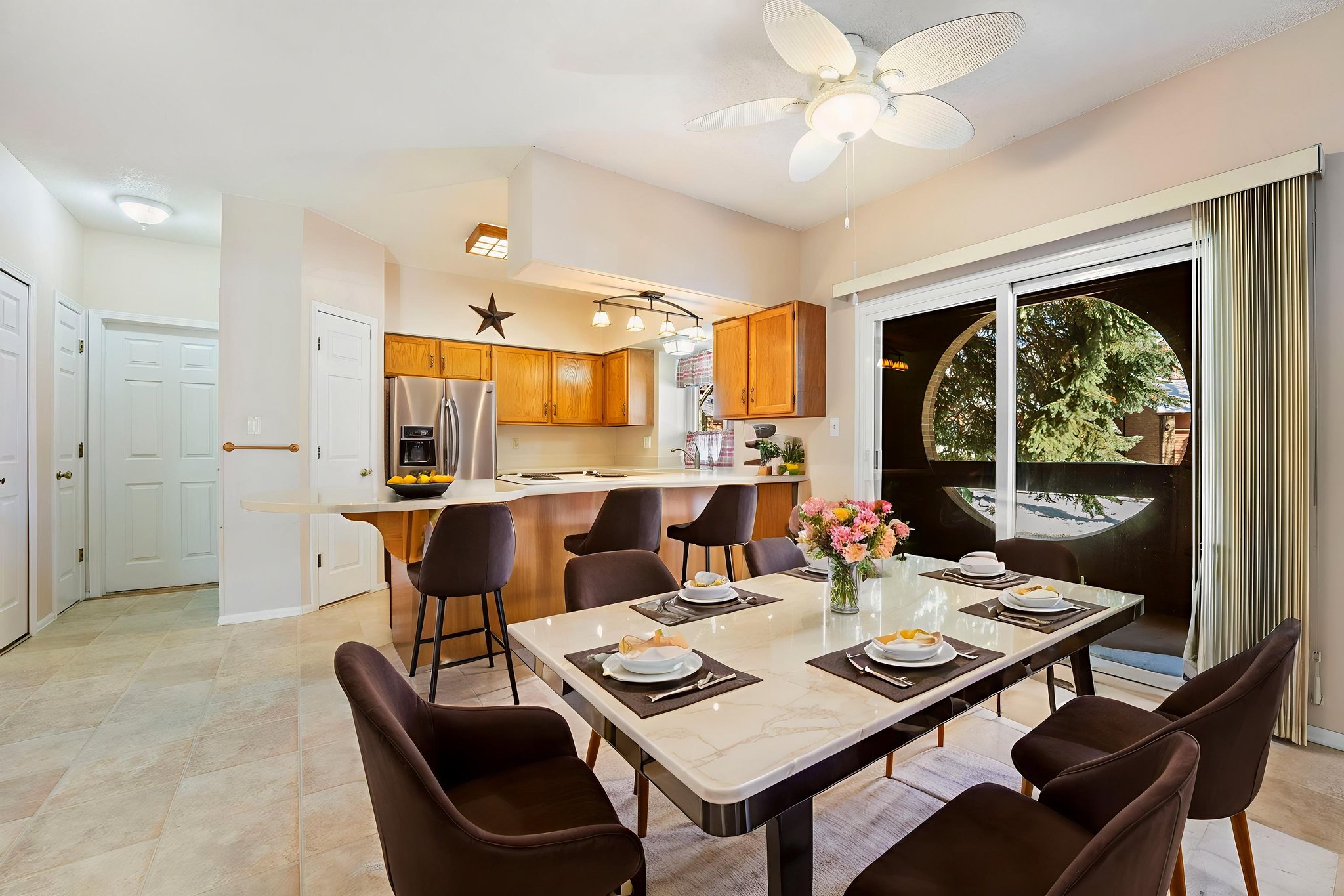 DSC09760 virtually staged.jpeg