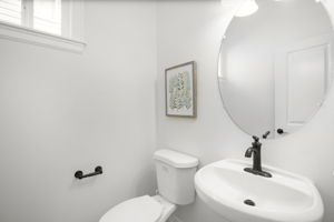  Photo 33