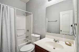 Dapple Dr-S0111-021.jpg