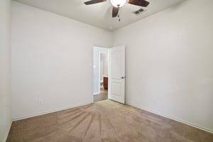 Dapple Dr-S0111-023.jpg