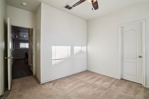 Dapple Dr-S0111-026.jpg