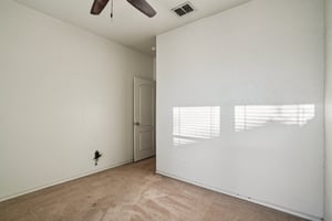 Dapple Dr-S0111-027.jpg