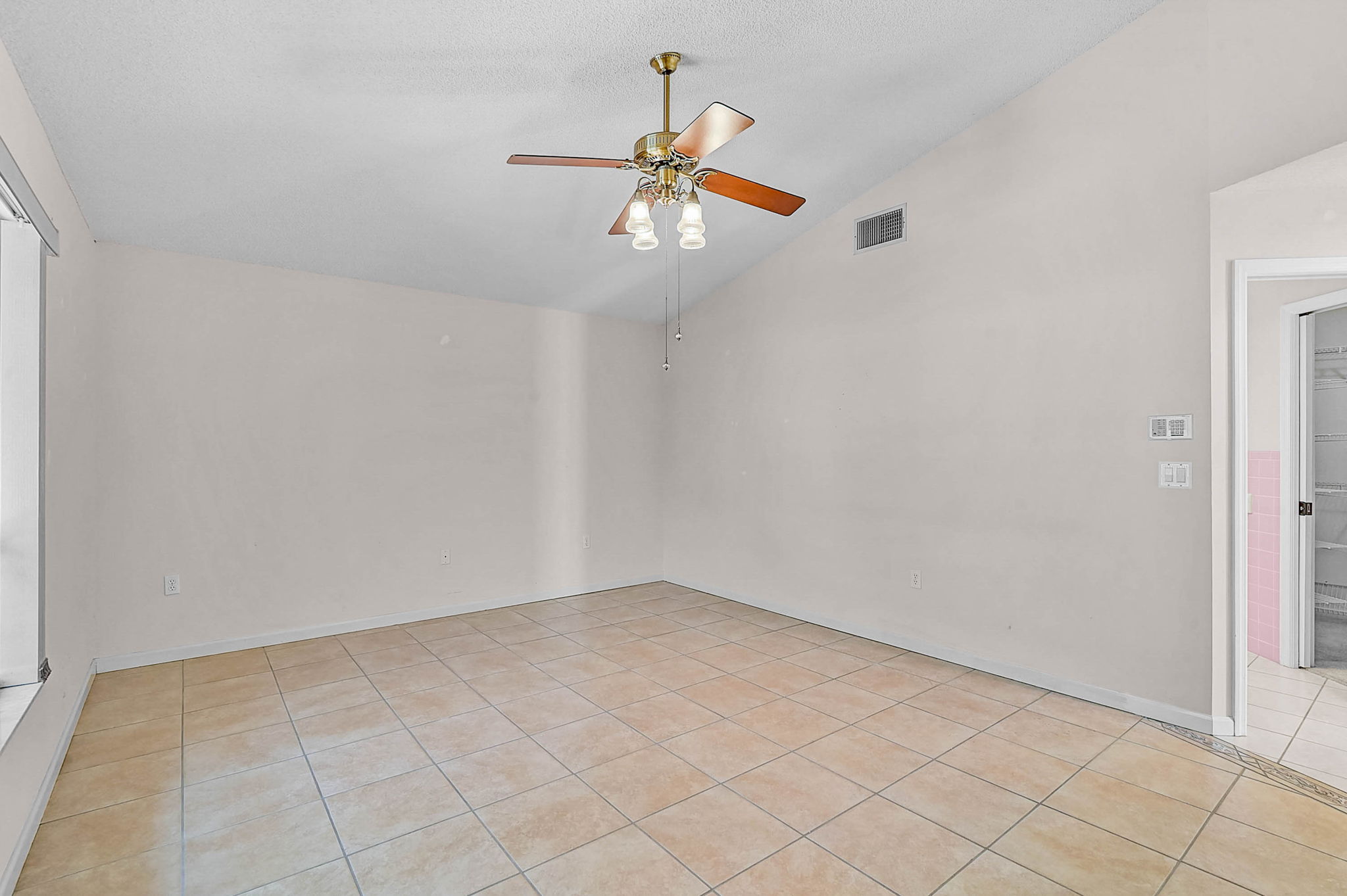 4714 Long Lake Dr-12