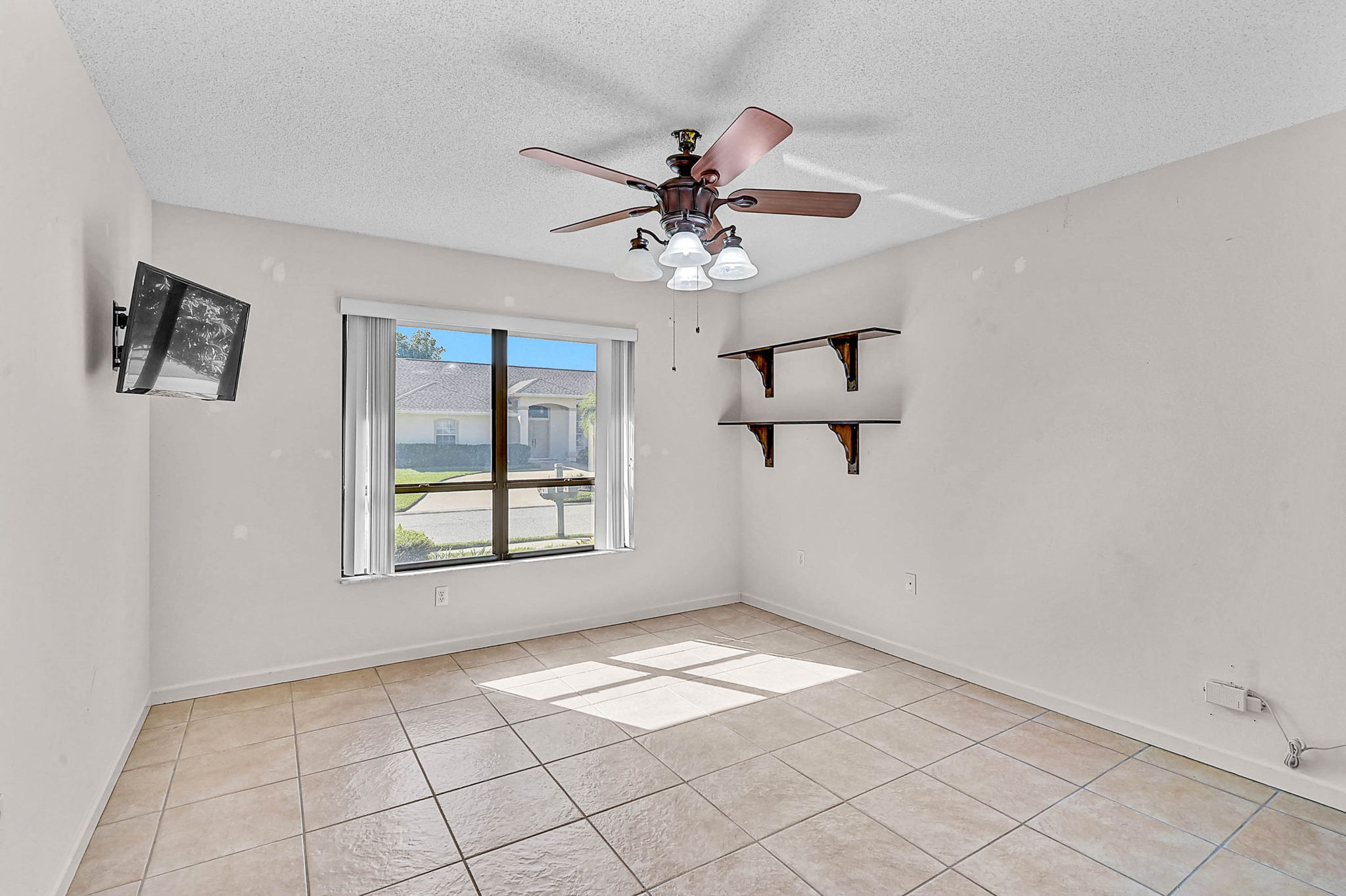 4714 Long Lake Dr-20