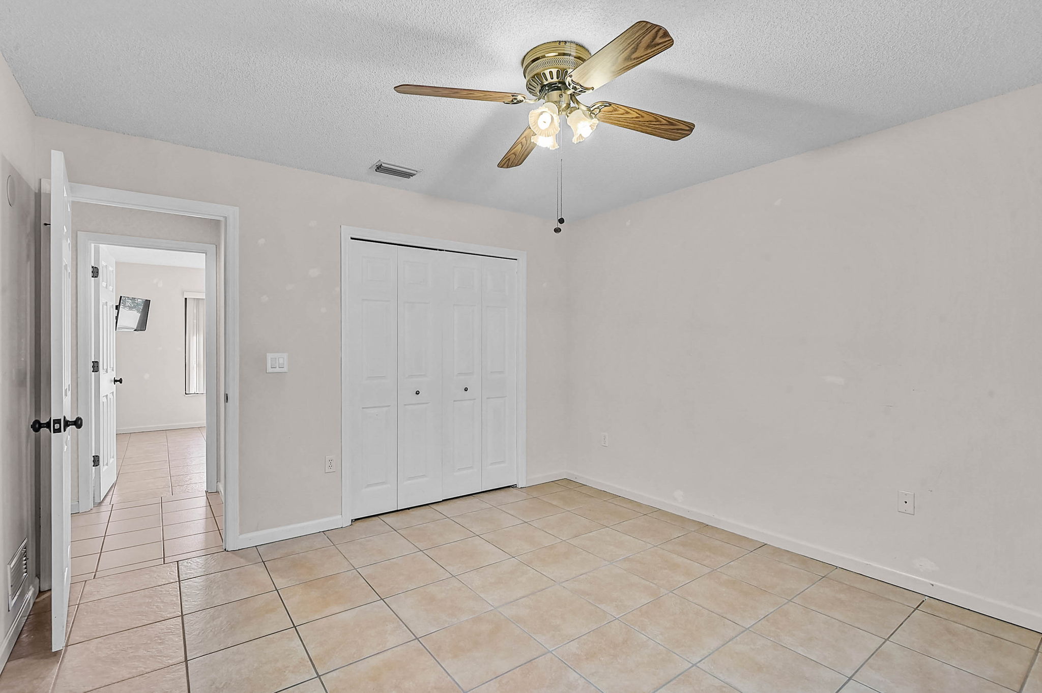 4714 Long Lake Dr-23