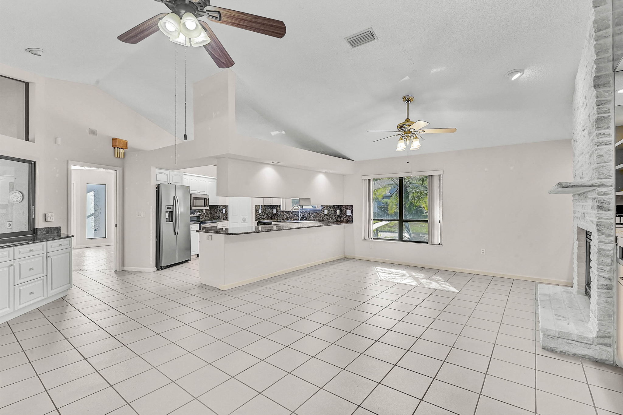 4714 Long Lake Dr-32