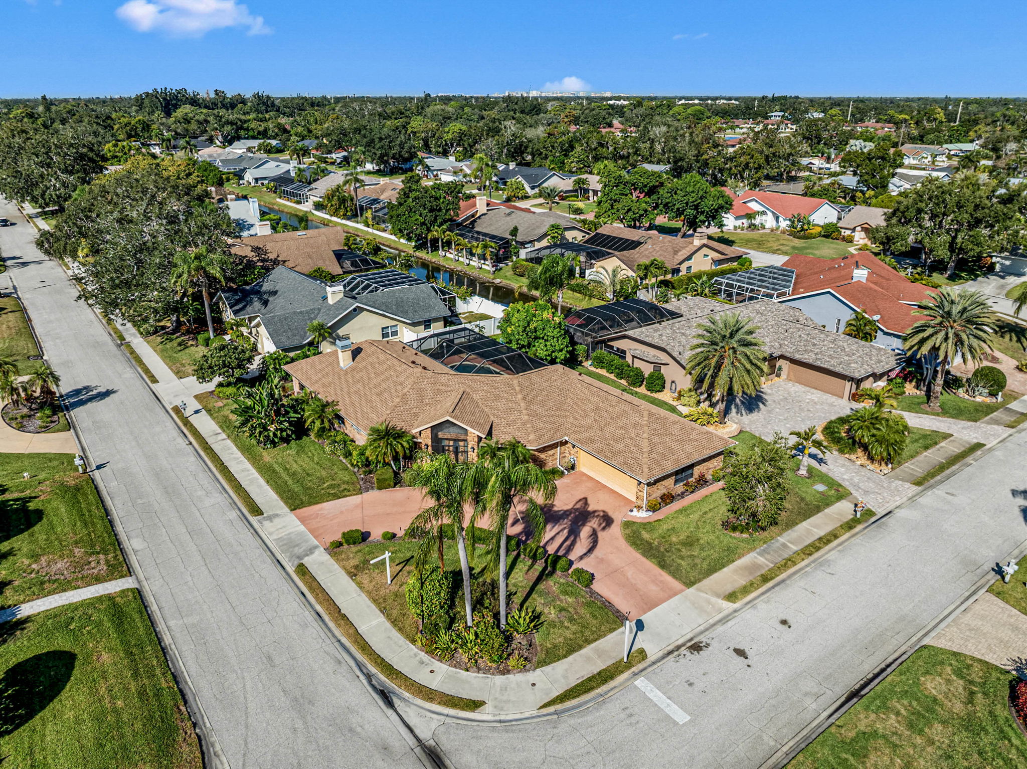 4714 Long Lake Dr-46